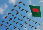সর্বাধিক পতাকা হাতে প্যারাস্যুটিং- বিজয় দিবসে  বিশ্বরেকর্ড গড়ার প্রত্যয় বাংলাদেশের