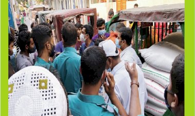 রাজশাহীতে ডিলারের বাড়িতে টিসিবি’র পণ্য,ভোক্তা অধিদপ্তরের অভিযান