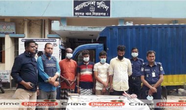 সিরাজগঞ্জে  জীবনের ঝুঁকি নিয়ে  একদল ডাকাত গ্রেফতার করল রায়গঞ্জ থানা পুলিশ