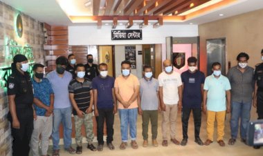 কোটি কোটি টাকা হাতিয়ে  নেয় চেতনা লিমিটেডঃ RAB-4এর হাতে ১০ মালিক গ্রেফতার