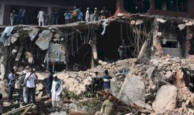 ধ্বংসস্তুুপ ধানমন্ডি ৩২: উস্কানি দাতা কে?