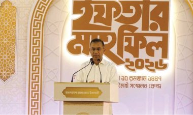 ইফতার মঞ্চে ঐক্য ও দায়বদ্ধতার আহ্বান প্রধানমন্ত্রীর