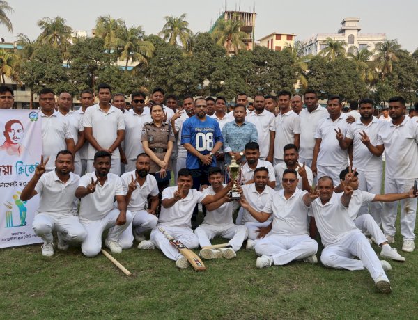 টিডিএসে দ্বিতীয়বার “জিয়া ক্রিকেট টুর্নামেন্ট” আয়োজন, চ্যাম্পিয়ন নবায়ন কোর্স দল