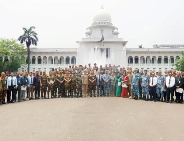 সুপ্রিম কোর্টে আন্তর্জাতিক সামরিক প্রতিনিধিদের পরিদর্শন, বিচার কার্যক্রমে সরাসরি অভিজ্ঞতা