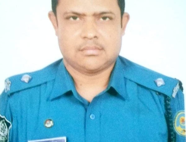 জনদুর্ভোগ থেকে স্বস্তির নগরী: কাওসার আলমের কার্যক্রমে বদলে গেছে ট্রাফিক চিত্র