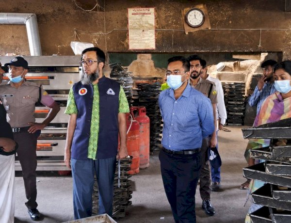 রাজশাহীর পবায় বিএসটিআই’র অনুমোদনহীন ও অস্বাস্থ্যকর দুই বেকারিকে ৩০ হাজার টাকা জরিমানা