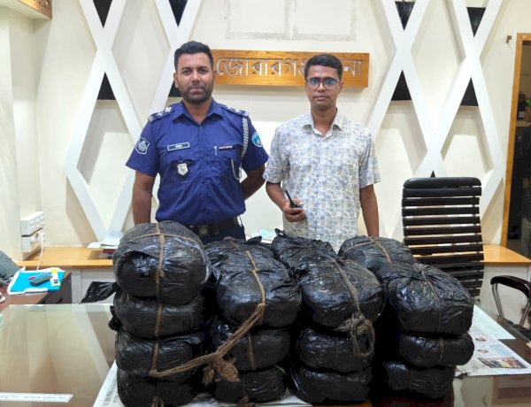 জোরারগঞ্জে প্রাইভেটকারে ৫০ কেজি গাঁজা উদ্ধার: পালিয়ে গেল ৪ মাদক কারবারি