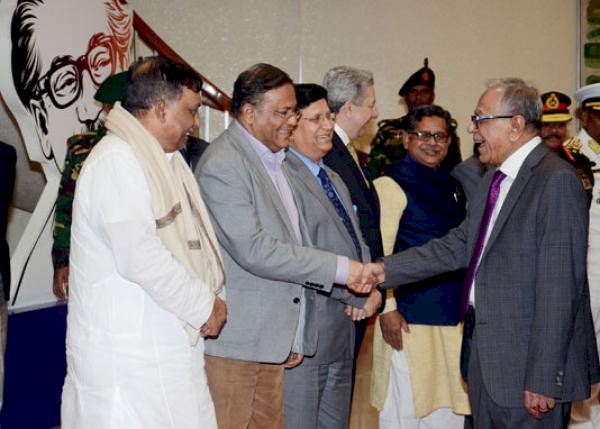 উরুগুয়ে ও লন্ডন সফরে রাষ্ট্রপতি