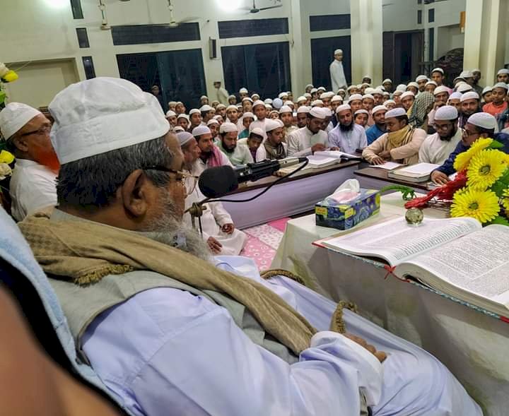 ইসলাম বিরোধী অপশক্তির ব্যাপারে সদা সোচ্চার থাকতে হবে:আল্লামা বাবুনগরী