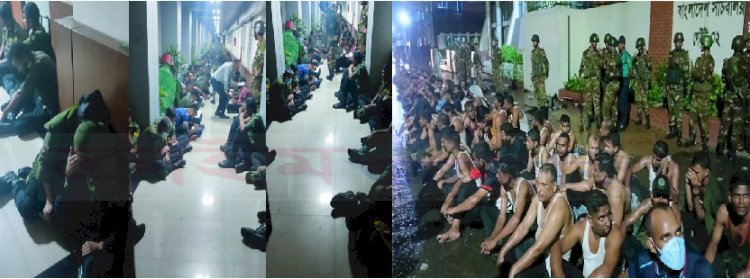 অসময়ে আনসার আন্দোলন: রুখে দিয়েছে ছাত্র জনতা