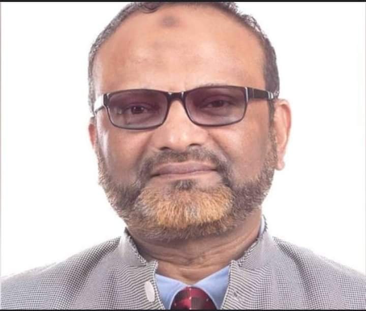 ছদ্মবেশে বিভিন্ন ভবনে ছাত্র-ছাত্রীদের খোঁজ নিচ্ছেন ঢাবি ভিসি