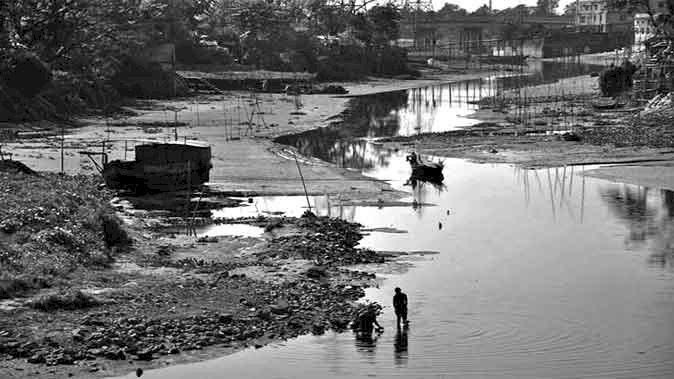 দখল ও দূষণে বিপন্ন নদী ও পরিবেশ: টনক নড়বে কবে?