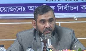 সাংবাদিকরা  ভোটকেন্দ্রে মোবাইল নিতে পারবেন: ইসি সানাউল্লাহ
