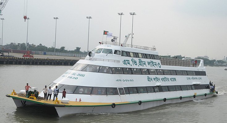জলপথেই মুক্তি মিলতে পারে ঢাকার যানজট থেকে: নদী-খাল পুনখনন করে চালুর দাবি ওয়াটার বাস সার্ভিস