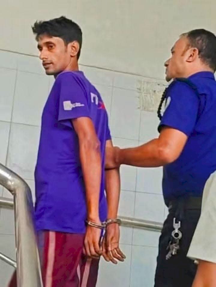 কালবেলার বরগুনা প্রতিনিধির হাতে হাতকড়া, বিএমএসএফের উদ্বেগ ও প্রতিবাদ